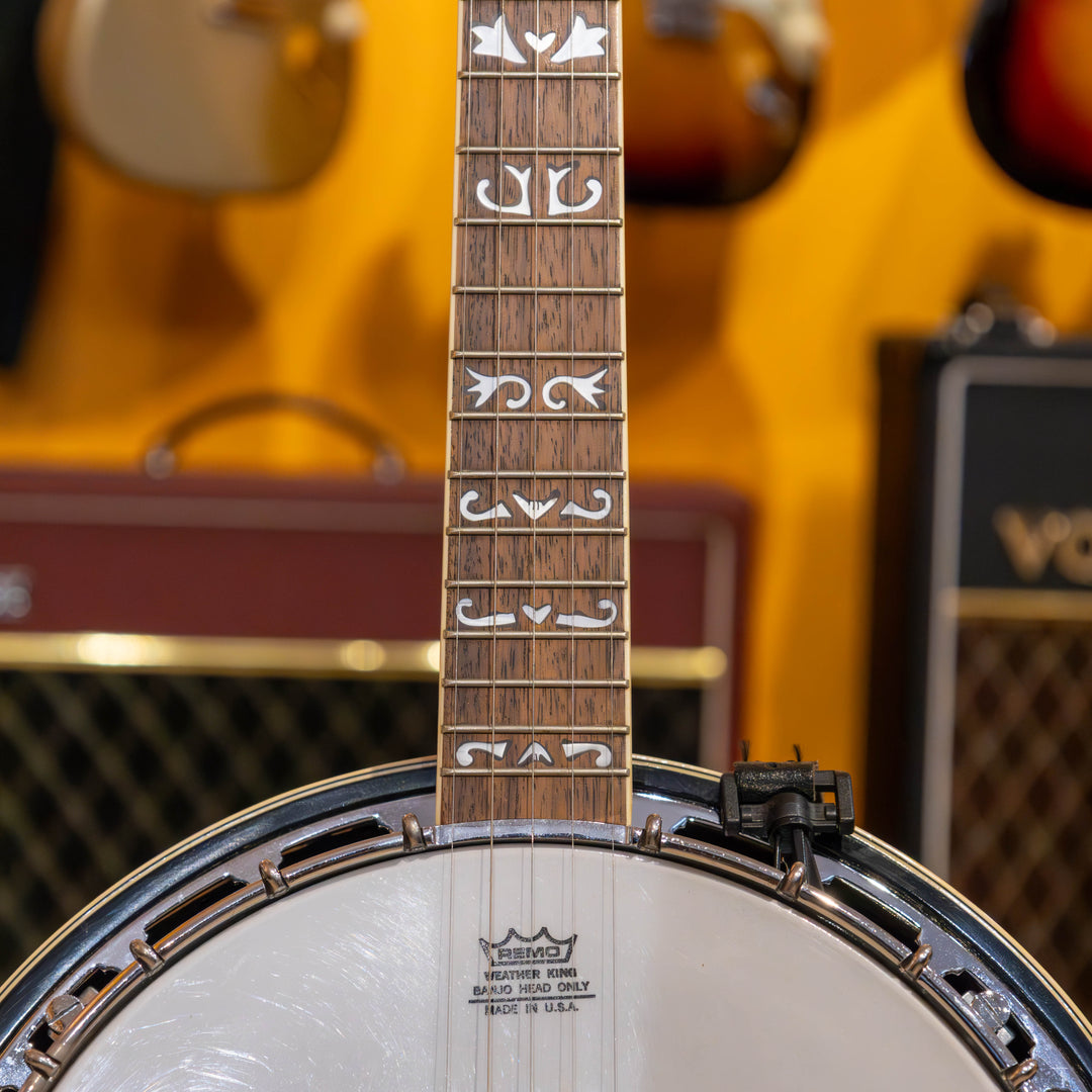 Washburn - B16 Americana - 5 String Banjo Package (w/ Pickup, HD Case, Strap, Tuner, Capo & Picks) - USED