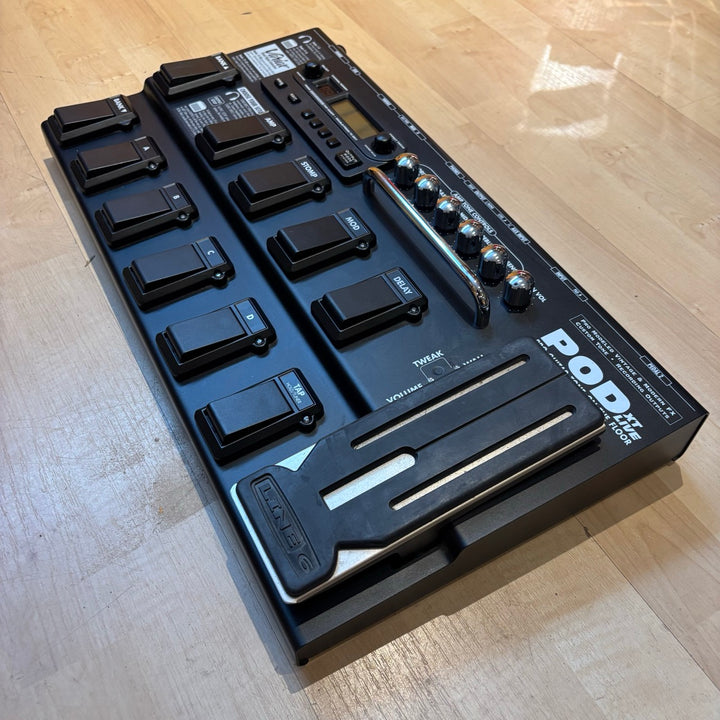 Line 6 - POD XT Live Guitar Multi FX Unit w/ PWR Supply - USED