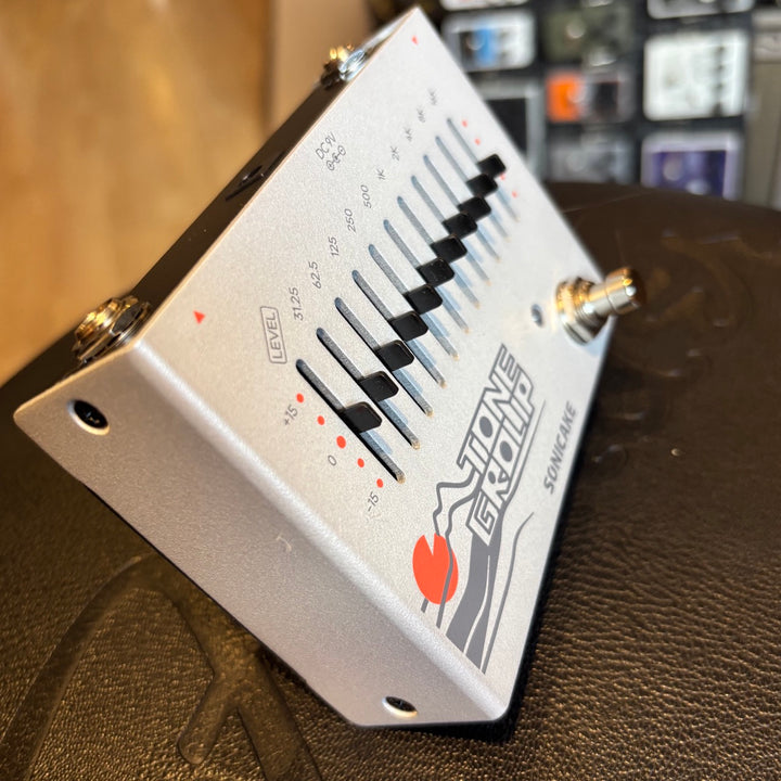 Sonicake - Tone Group  QDS-01 10 Band Graphic EQ Pedal w/ True Bypass & Box - USED