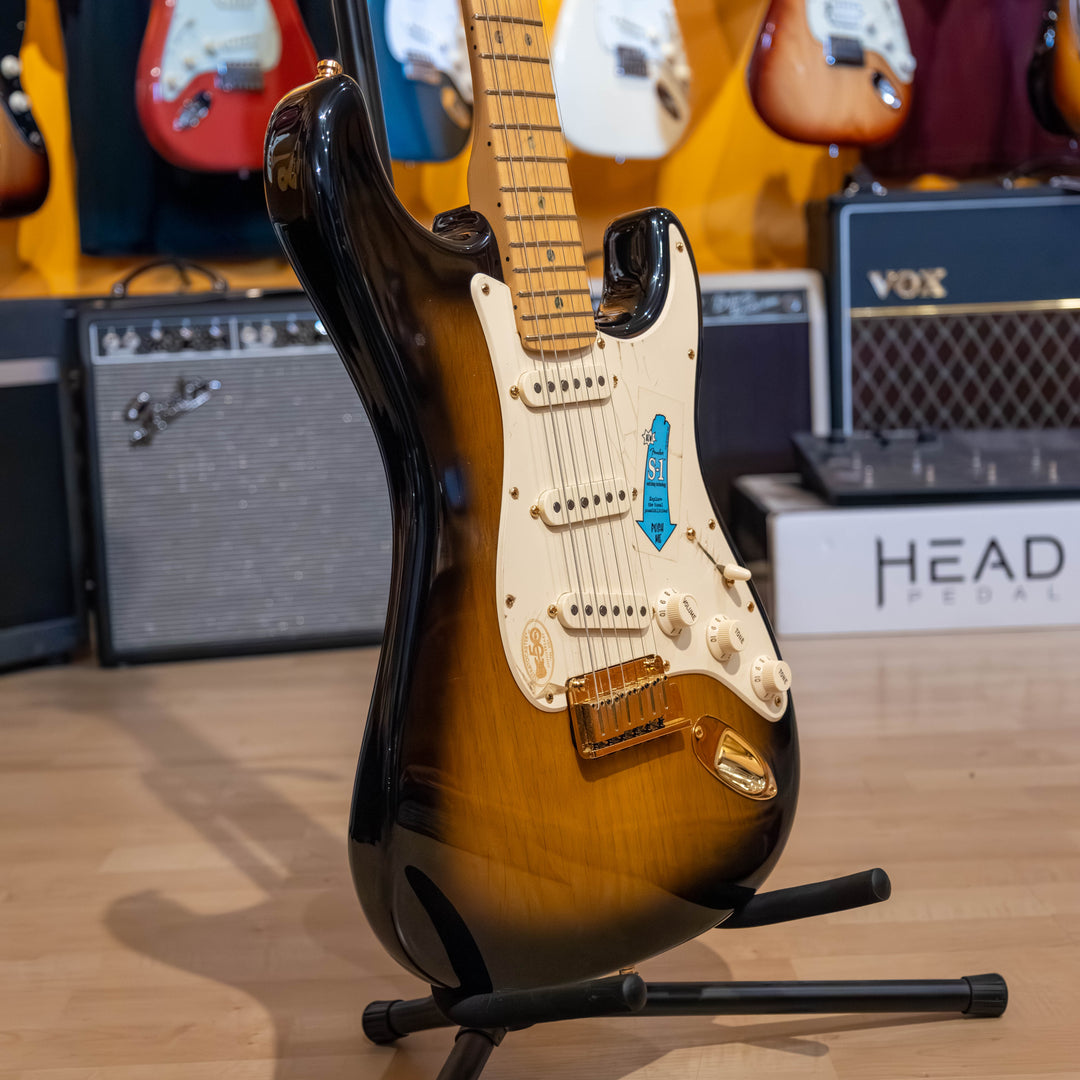 Fender - 50th Anniversary Strat DLX  Electric Guitar w/Original Tweed HD Case & Candy (MINT-2004) - USED