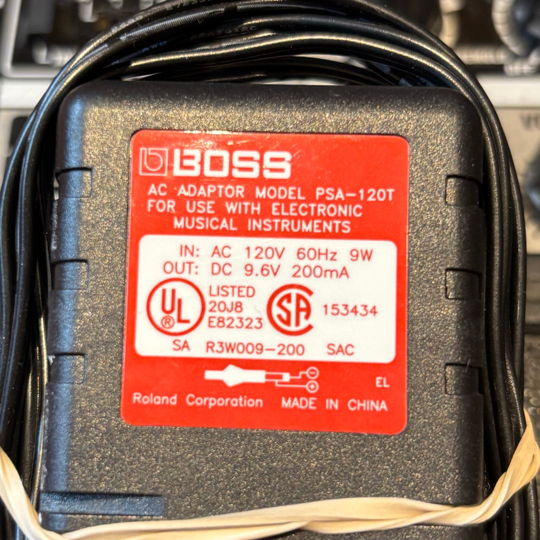 Boss - Micro Cube GX-3 Watt 9V Or Battery Operated GTR Amp w/ PWR Supply & On Board FX - USED