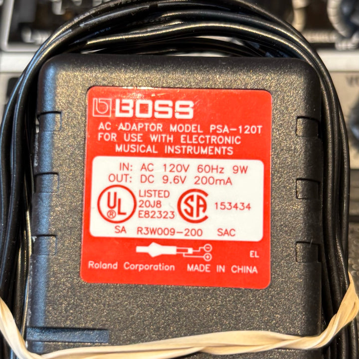 Boss - Micro Cube GX-3 Watt 9V Or Battery Operated GTR Amp w/ PWR Supply & On Board FX - USED