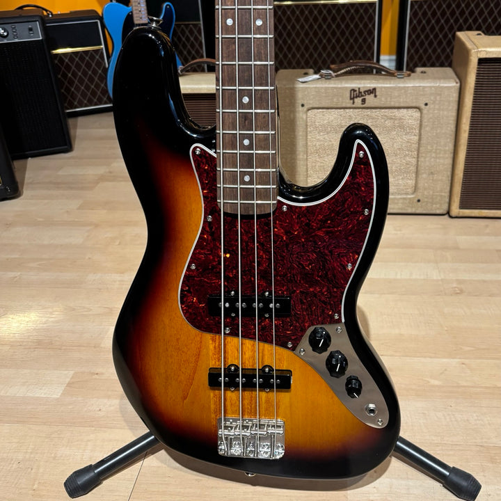 Squier - Classic Vibe  60's J Bass w/ Fender AM Vintage P-up Upgrade & Tweed HD Case - USED