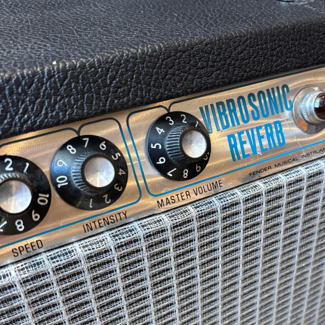 Fender - Vibrosonic Reverb Silverface Conversion  w/New Caps & Tubes, F.Switch VINTAGE (1972) - USED