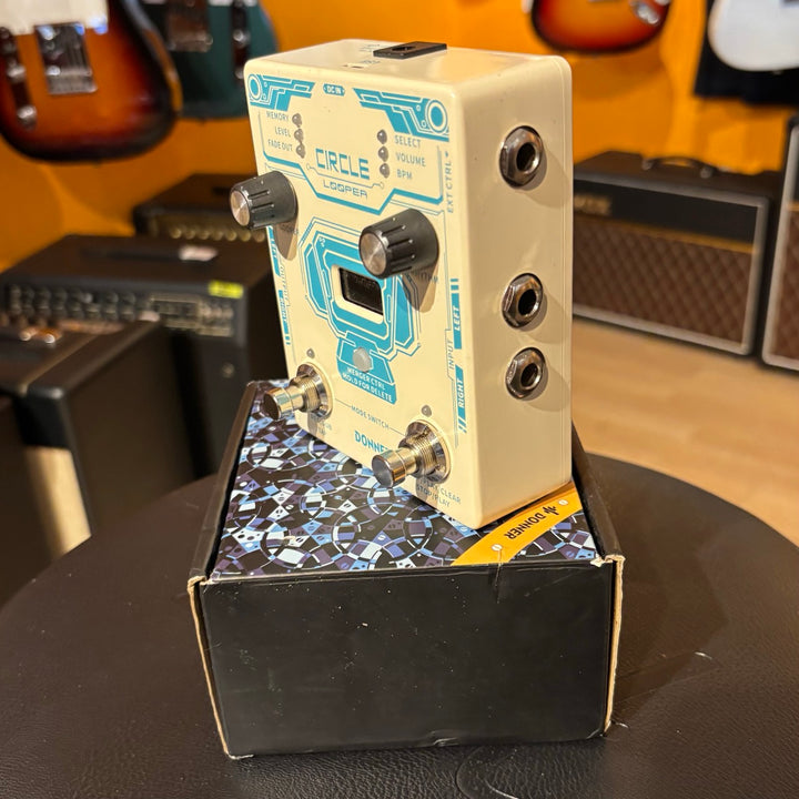 Donner - Circle Looper & Drum Machine Pedal w/ Box & USB Cable - USED