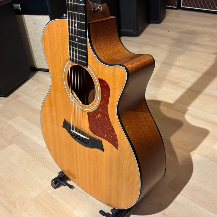 Taylor - 314ce Cutaway AC Electric w/ DLX Taylor HD Case (Natural-2010) - USED