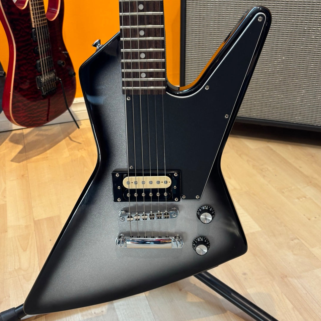 Epiphone - Pro 1 Mini Explorer (Silverburst - 2015) w/ Epiphone MINI Gig Gag - USED