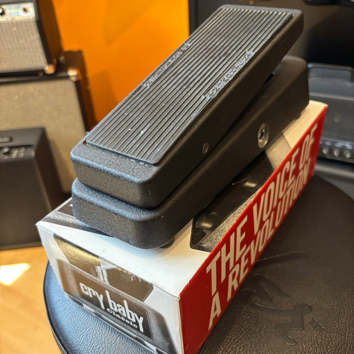 Dunlop - CGCB95 Classic Cry Baby Wah Pedal w/ Box (Black) - USED