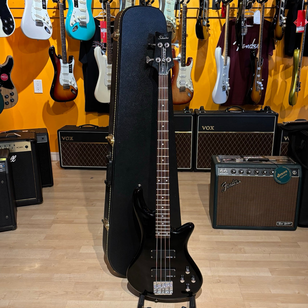 Schecter - Diamond Series Deluxe 4 Active 4 string Bass w/ HD Case (2006-Black ) - USED