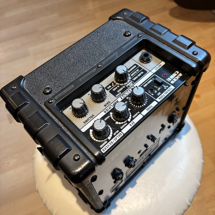 Boss - Micro Cube GX-3 Watt 9V Or Battery Operated GTR Amp w/ PWR Supply & On Board FX - USED