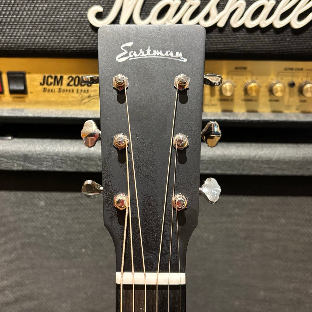 Eastman E1OMCE-DLX Traditional Solid Deluxe Series Acoustic Guitar - Natural (Demo)