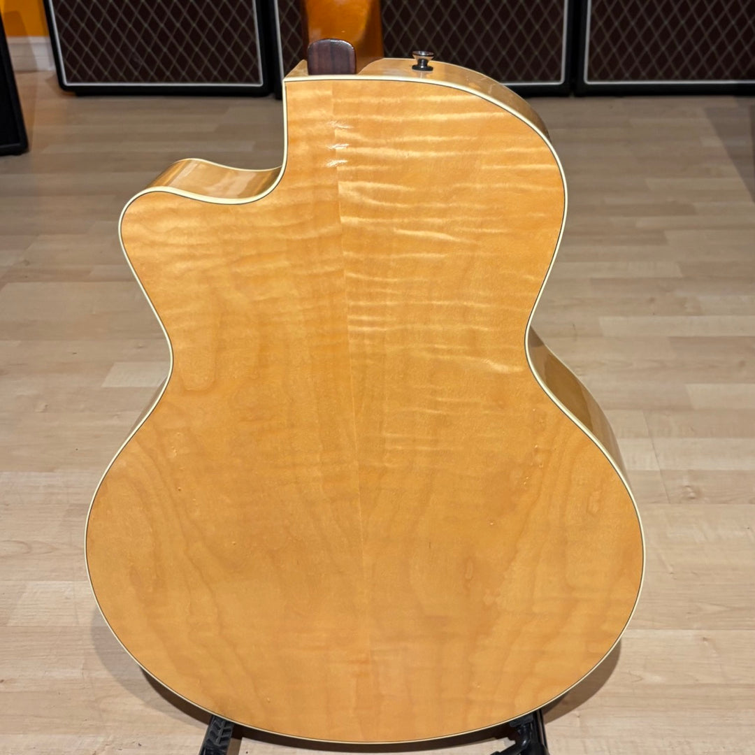 Seagull - Performer CW-0MJ-QI Flame Maple Cutaway AC - Electric w/ TRIC Bag  - USED