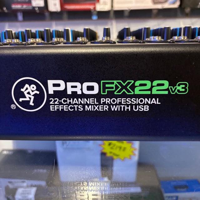 Mackie - Pro FX22- V3- 22 Channel - USB Mixer w/ Factory Box - MINT - USED