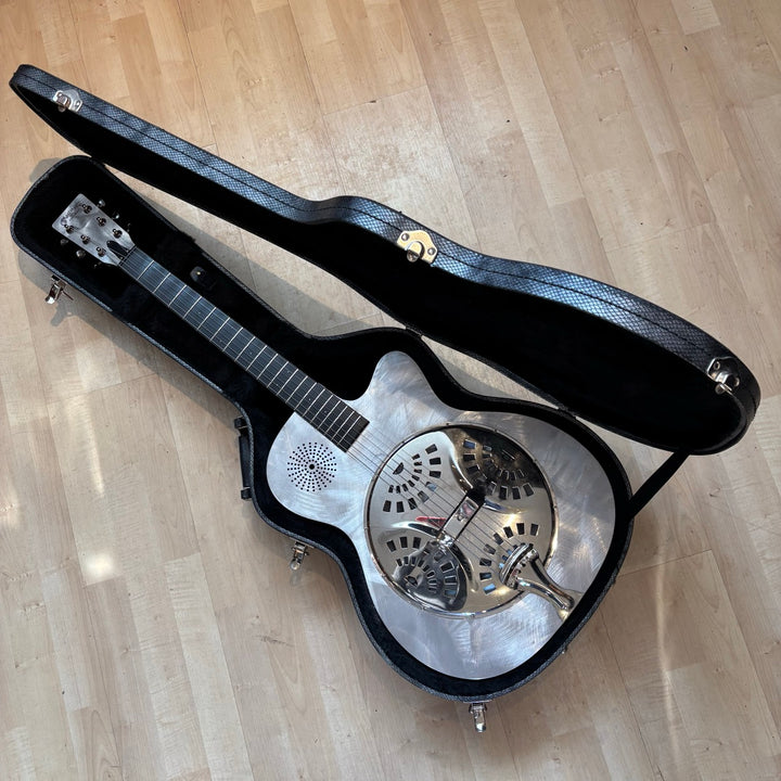Martin USA Made - Alternative II Metal Resonator Cutaway  w/Martin HD Case (2011) - USED