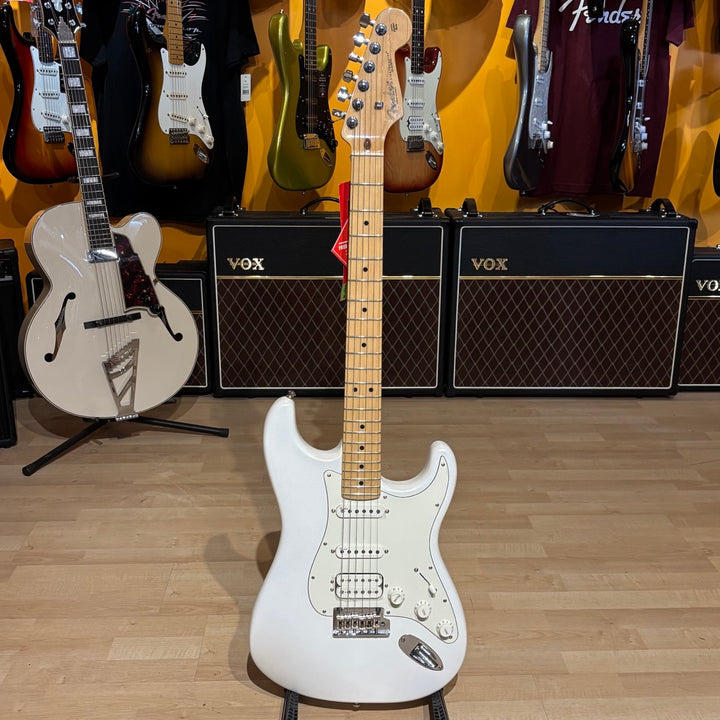 Fender Juanes Stratocaster (Luna White) Electric Guitar