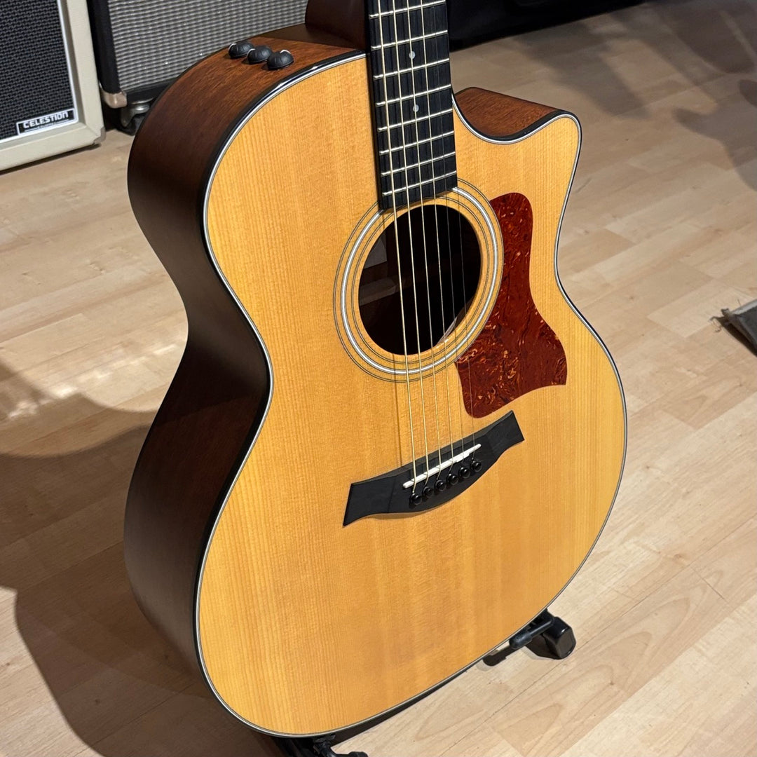 Taylor - 314 CE w/ DLX Taylor Archtop Hard Shell Case (Natural -2012) - USED
