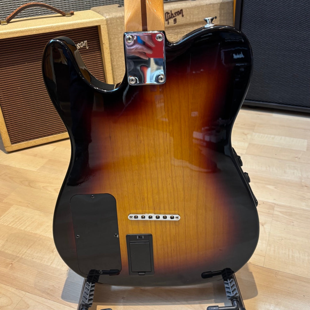Fender - Acoustasonic Telecaster 3-Tone Sunburst  (V1 - 2011) w/ HD Shell Case - USED