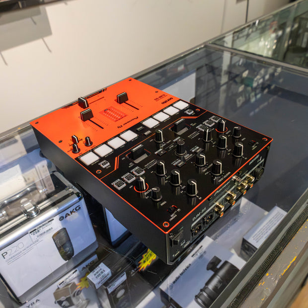 Pioneer DJM-S5 Scratch-Style 2-Channel DJ Mixer (Gloss Red) - Demo