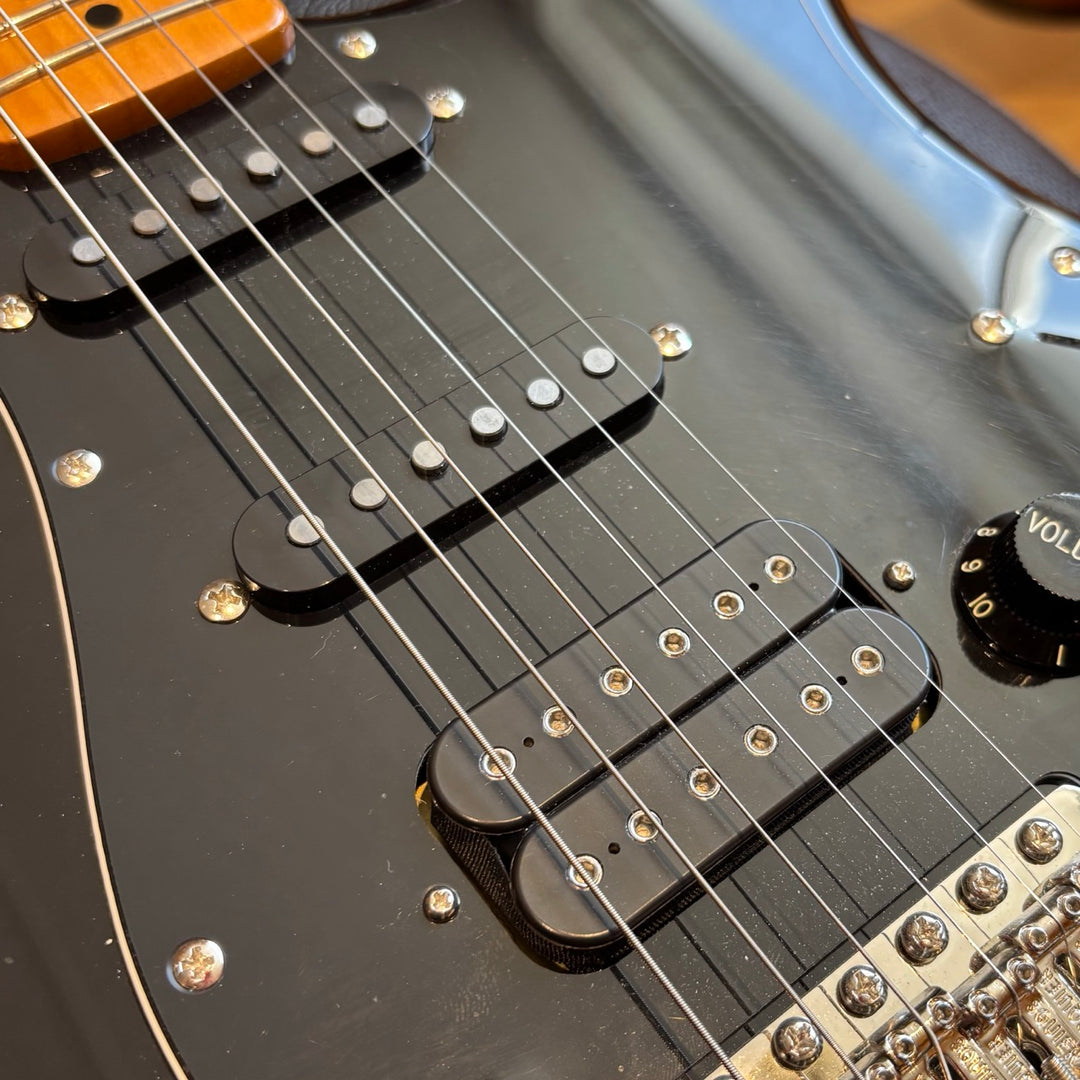 Squire - CV '70's Strat HSS w/ DiMarzio DP-100 Bridge P-up Up Grade & Gig Bag (Black-2023) - USED