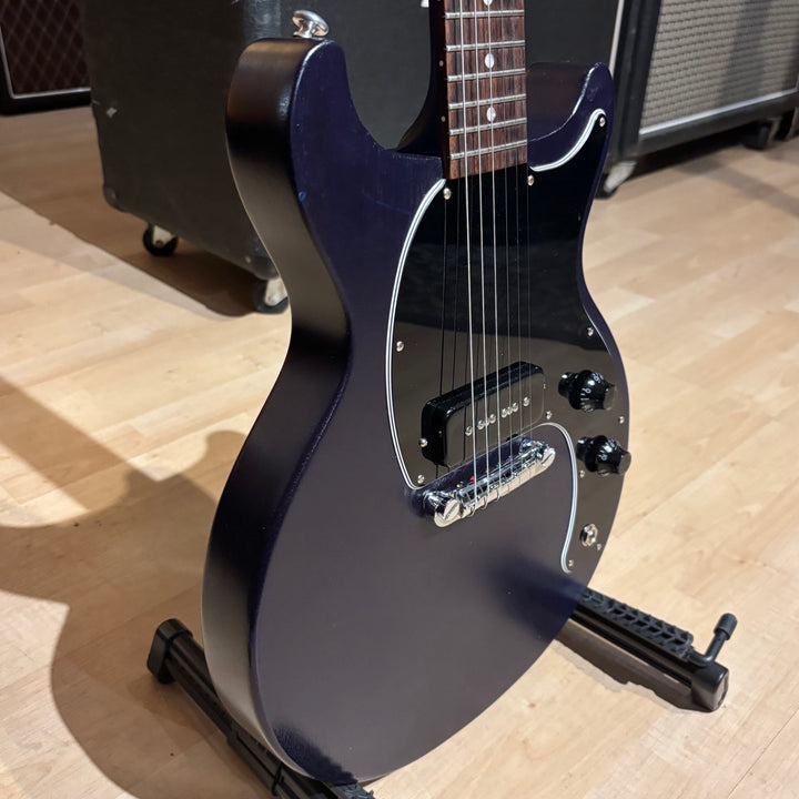 Gibson - Les Paul JR- DC- Tribute ( Worn Blue Satin ) w/ Gibson Premium Gig bag (2013) - Used