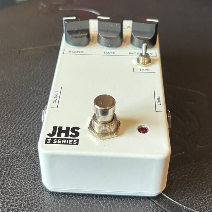 JHS -  3 Series Flanger Pedal ( White - No Box) - USED