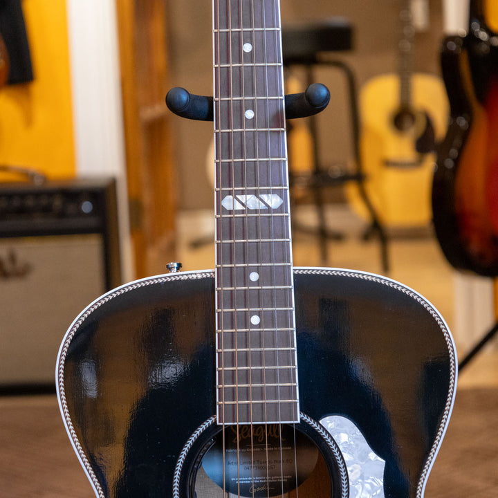Seagull - Artist Limited ED " Tuxedo Black " Acoustic- Electric  "No Case" - MINT - USED
