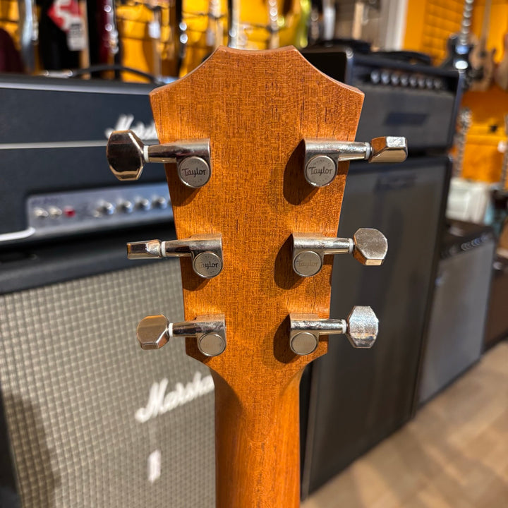 Taylor - "GTE"  Urban Ash Acoustic Guitar (Demo)