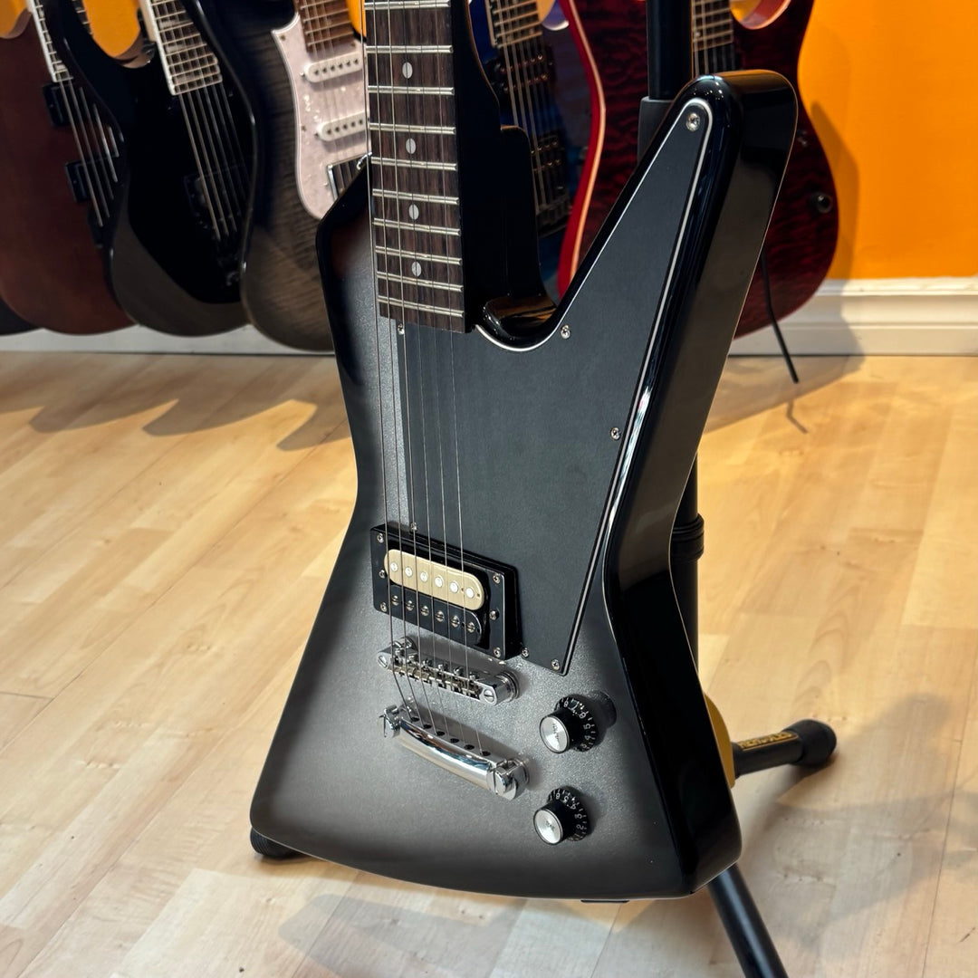 Epiphone - Pro 1 Mini Explorer (Silverburst - 2015) w/ Epiphone MINI Gig Gag - USED