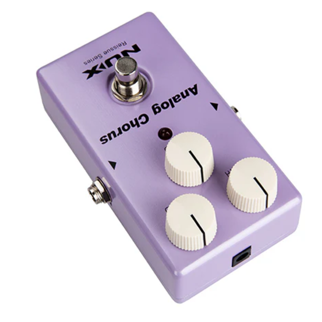 The NUX ANALOG CHORUS pedal from the Reissue Series brings back the legendary chorus sound from the 80&rsquo;s, when most guitar tracks had Chorus effect. Thanks to its pure analog Bucket-Brigade circuit, the NUX ANALOGCHORUS pedal offers you authentic Chorus effects from warm subtle shimmer to near-vibrato wobbles.