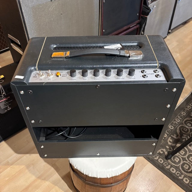 Marshall ST20C Studio JTM 20W Valve Combo (Demo - No Original Packaging)