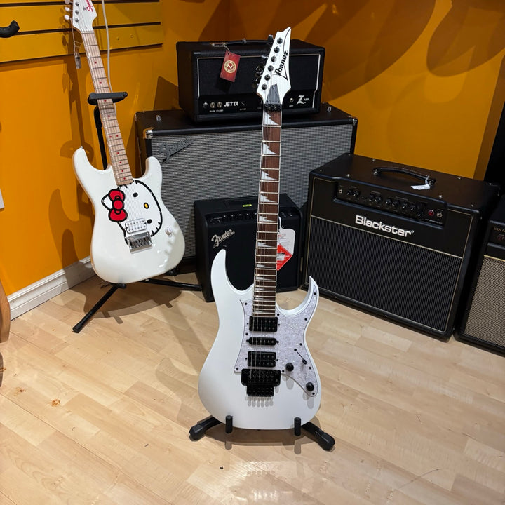 Ibanez - RG Standard (White) RG450DXBWH (DEMO "Miss-tinted Headstock Finish")