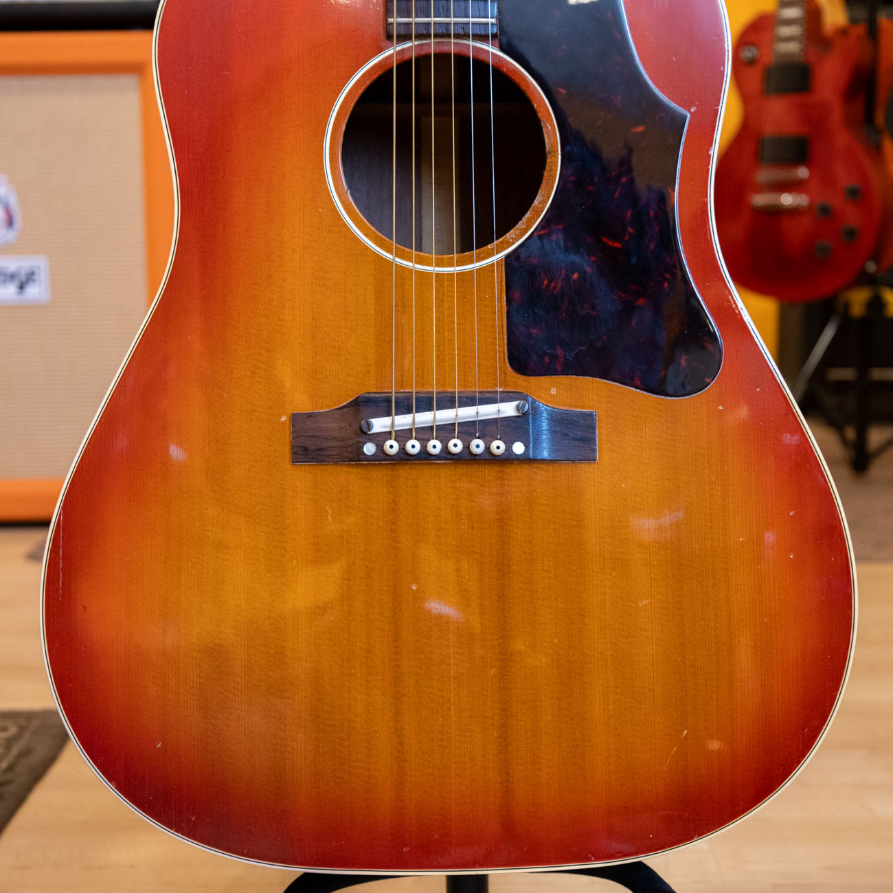 VINTAGE - 1960 - Gibson J45 STD (Cherry Sunburst) w/HD Case - USED