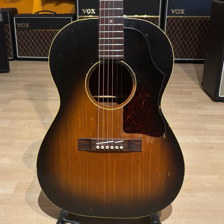VINTAGE - Gibson LG-1 Acoustic 2 Tone Burst w/ NEW Profile Hard Shell Case (1957) - USED