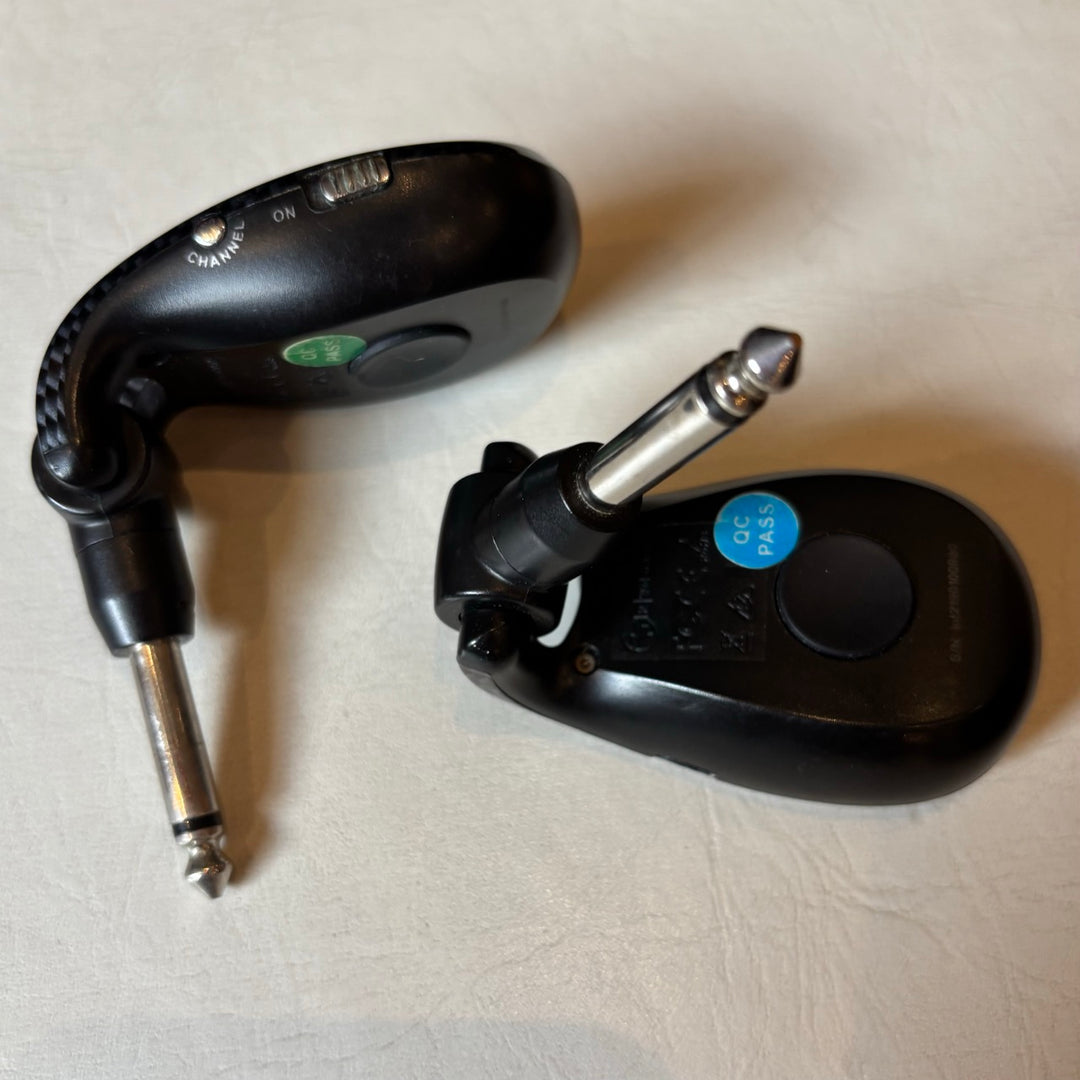 Xvive Audio - U2 Wireless System Carbon w/ USB-Y Charging Cable - USED