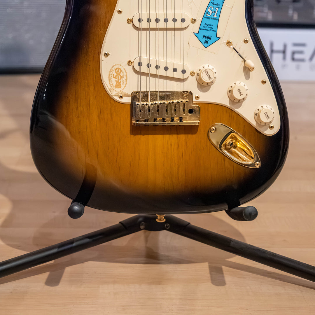 Fender - 50th Anniversary Strat DLX  Electric Guitar w/Original Tweed HD Case & Candy (MINT-2004) - USED