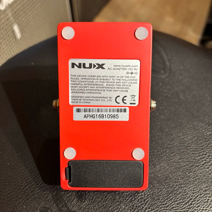 NUX- HG-6 Analog High Gain Distortion Pedal w/ Box & User Guide- USED