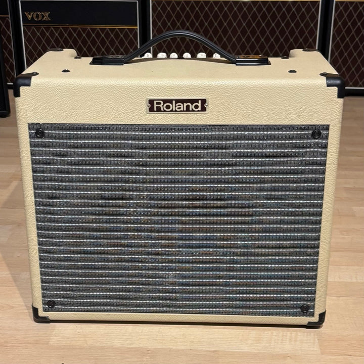 Roland - BC60 Blues Cube 60 Watt Solid State 112 GTR Combo (Large Box-Blonde) - USED