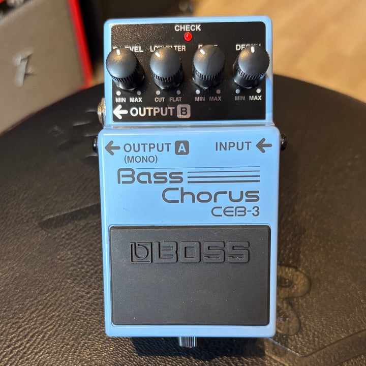 Boss - CEB-3 Bass Chorus Pedal w/ Box & user Guide (2007) - USED