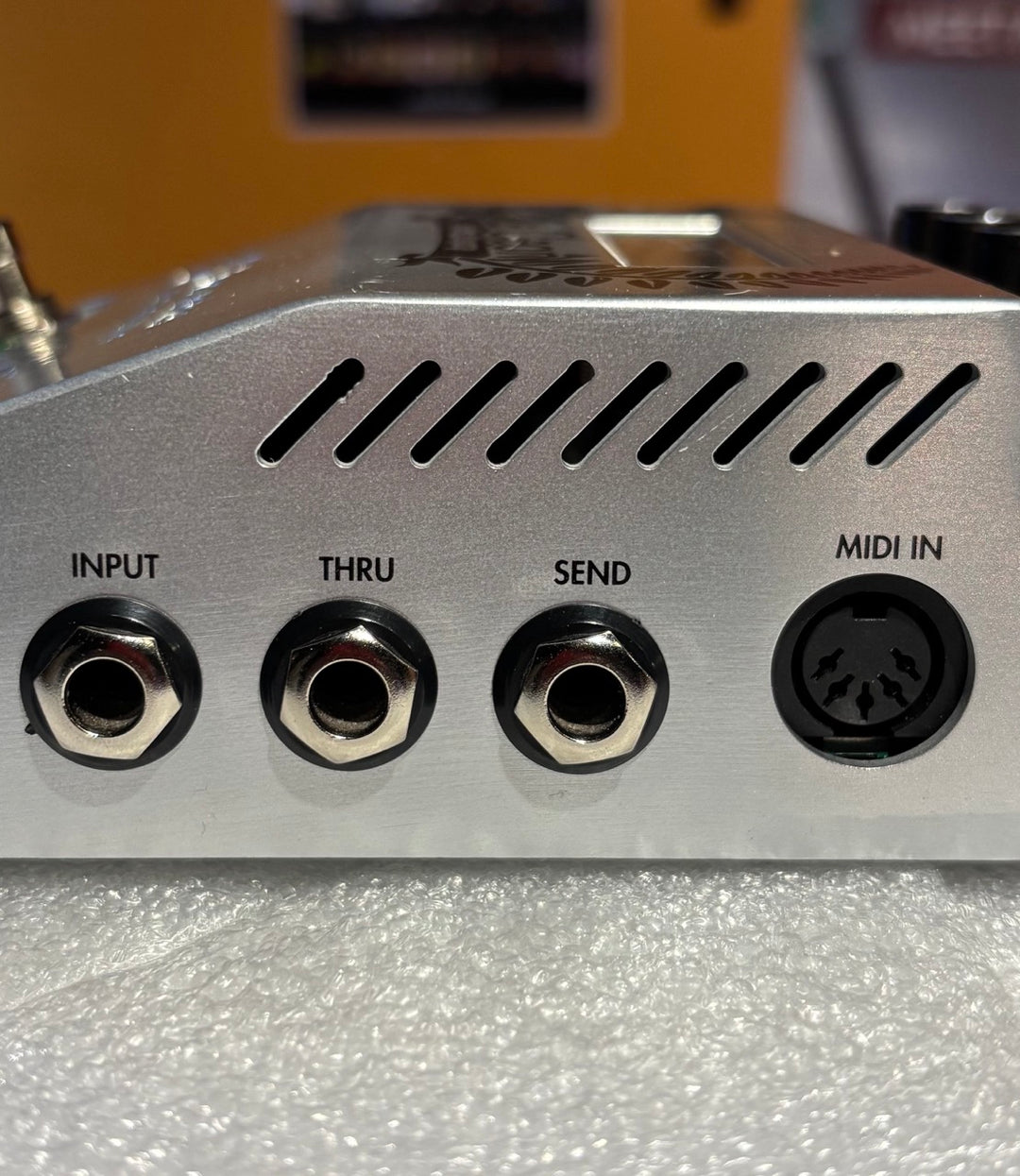Two Notes - Le Clean Dual MIDI Tube Preamp  w/Power Supply ( No Box Or User Guide)  - USED