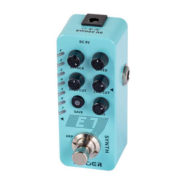 Mooer M702 E7 Synth Effects Pedal