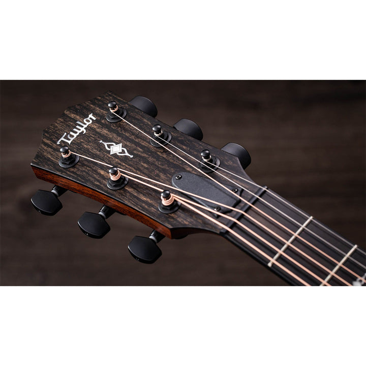 Taylor Guitars 322ce Grand Concert Tropical Mahogany Acoustic-Electric Guitar w/ Case
