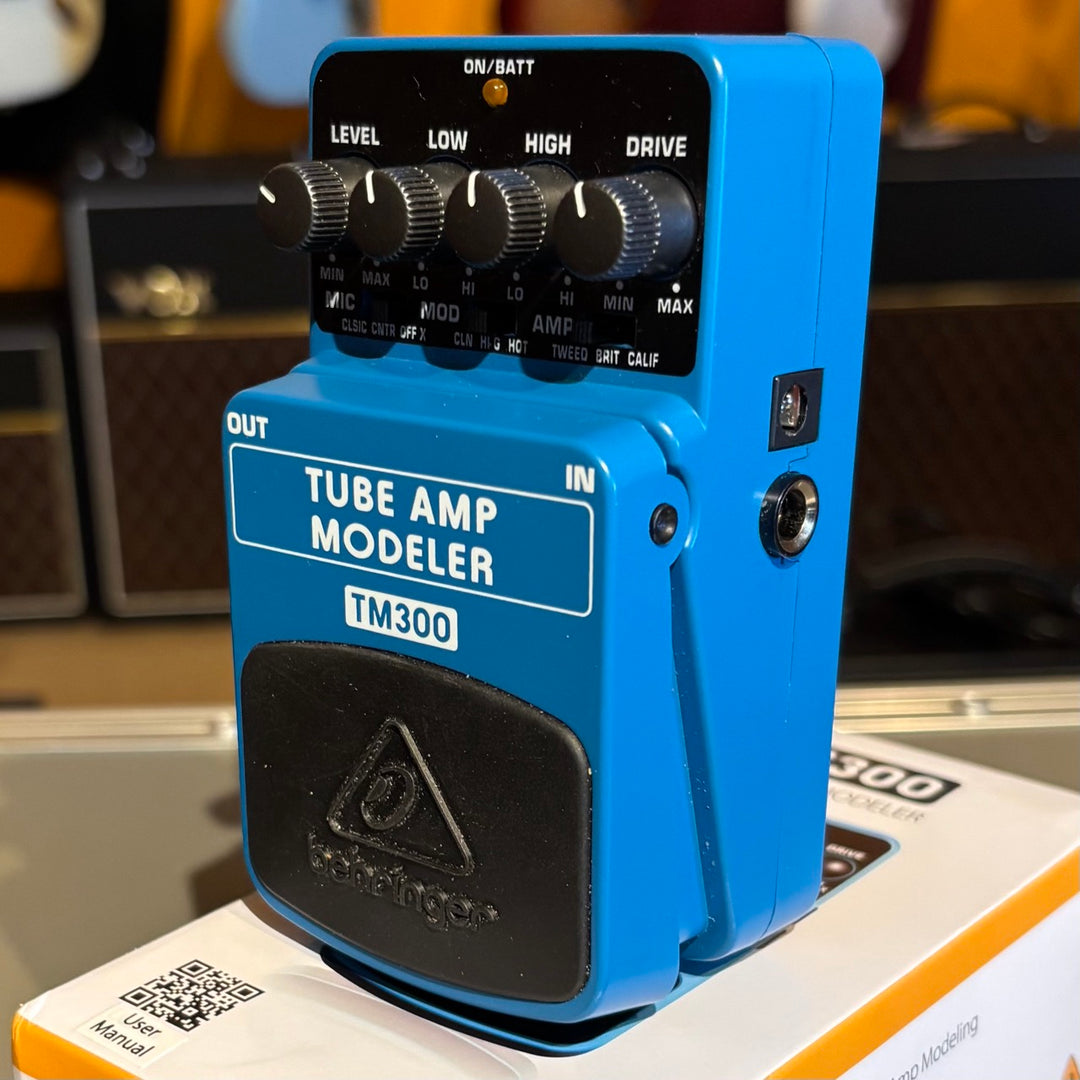 Behringer - TM300 Tube Amp Modeler FX Pedal w/Box - USED