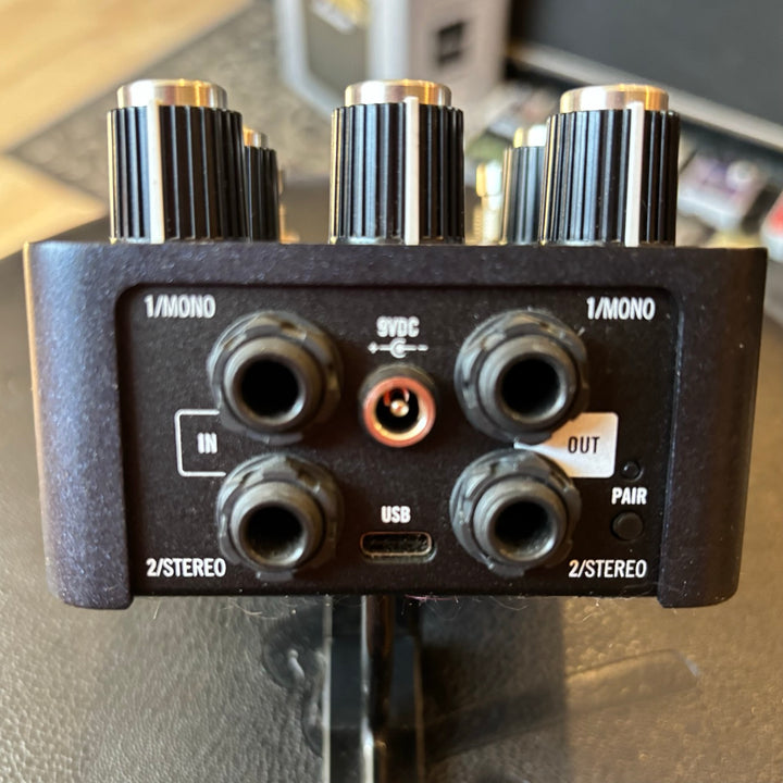 Universial Audio - Starlight Echo Station STEREO Delay w/ Box & User Guide - USED
