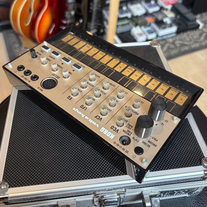 Korg - Volca Keys Analog Synth & Loop Sequencer w/ PWR Supply & Carry Case - USED