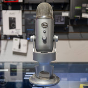 Blue Microphones Yeti Professional Multi-Pattern USB Condenser Microphone - Silver - USED