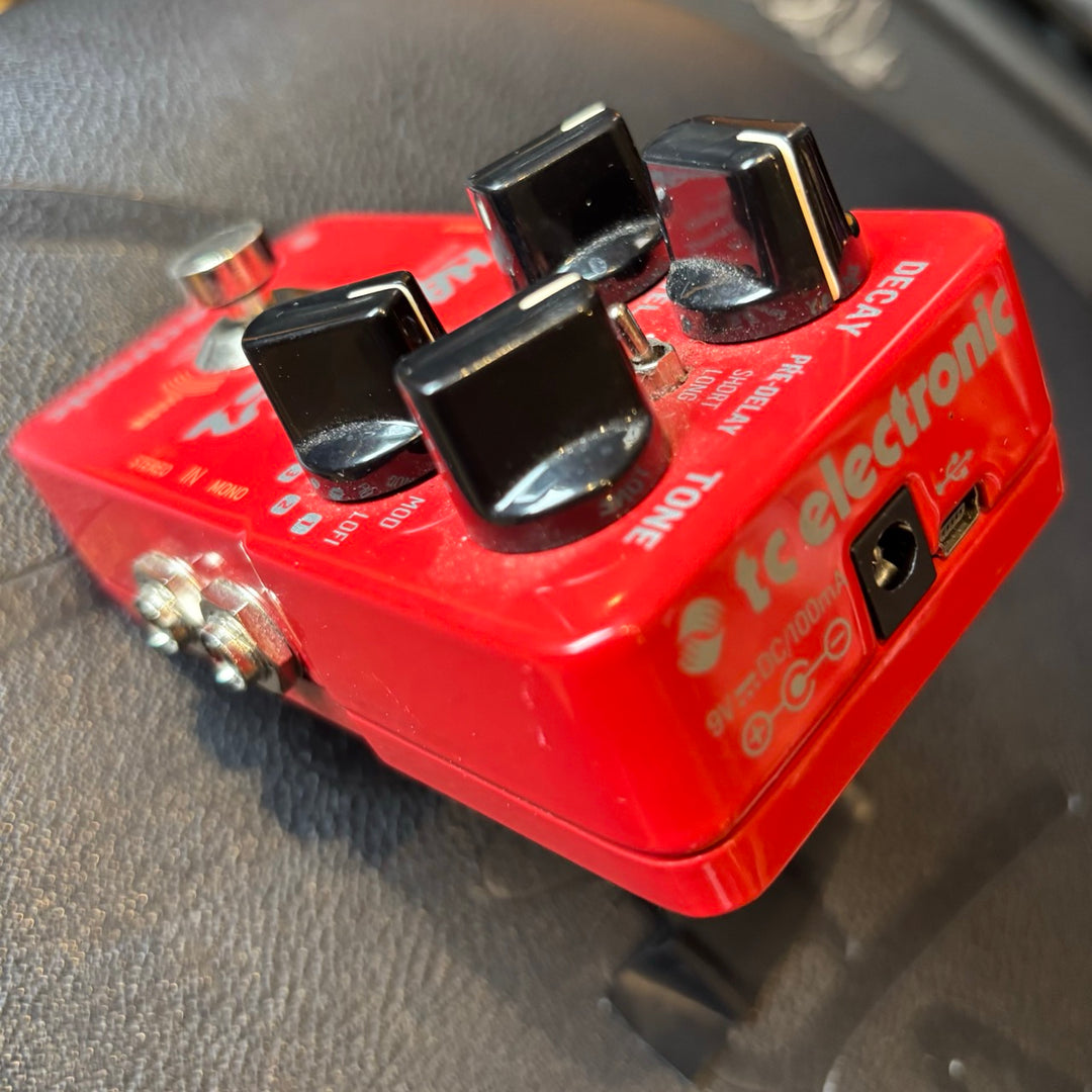 TC Electronic - Hall Of Fame 2  Stereo - Multi Level Reverb Pedal w/ Box & USB Cable - USED
