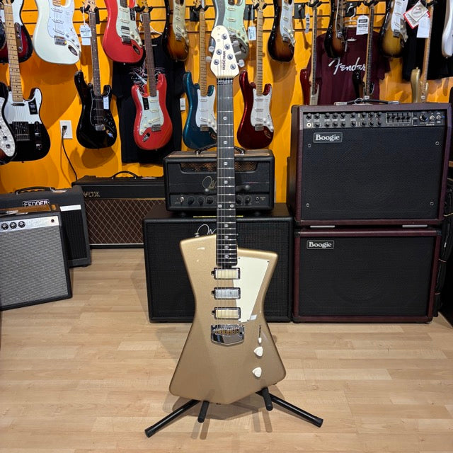 Ernie Ball - St Vincent Signature - Goldie w/OHSC (2022) - USED