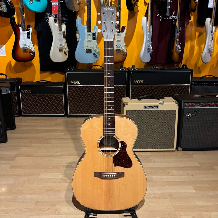 Art & Lutherie - Legacy EQ Concert Acoustic (Natural - No Case Or Bag) - USED