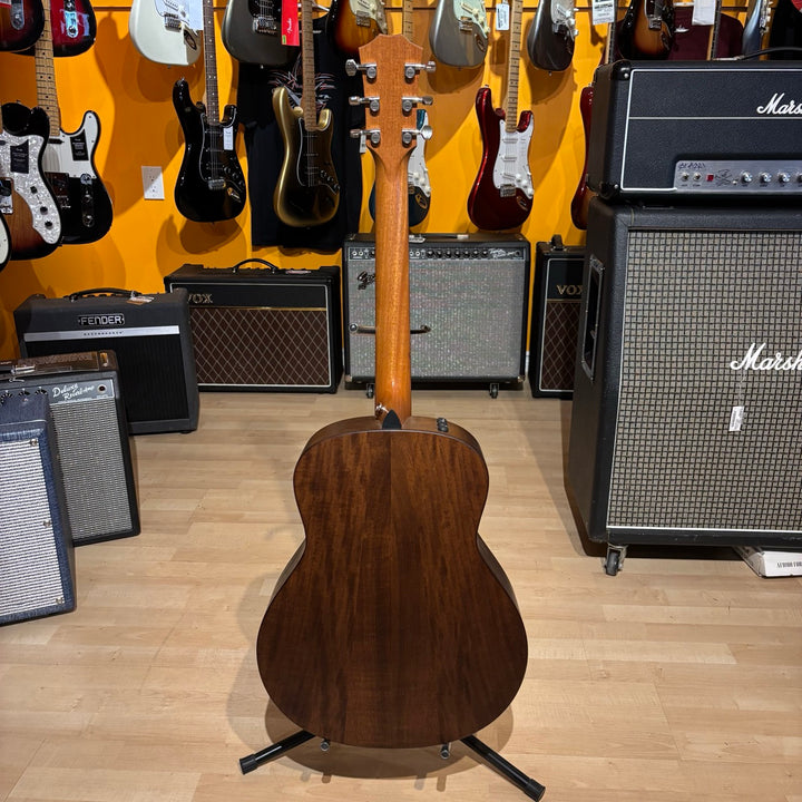 Taylor - "GTE"  Urban Ash Acoustic Guitar (Demo)