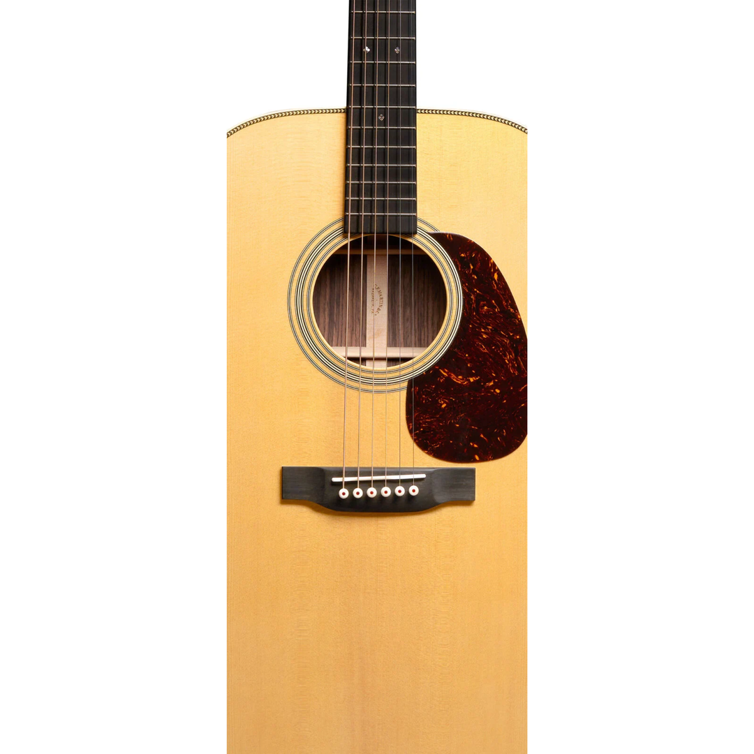 Martin Super HD-28 FG Spruce Top Rosewood Back & Sides Acoustic Guitar w/ Molded Hardshell Case